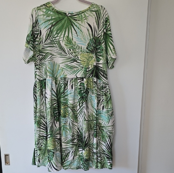 Vibe Green Dolman Sleeve Sundress - Picture 4 of 5
